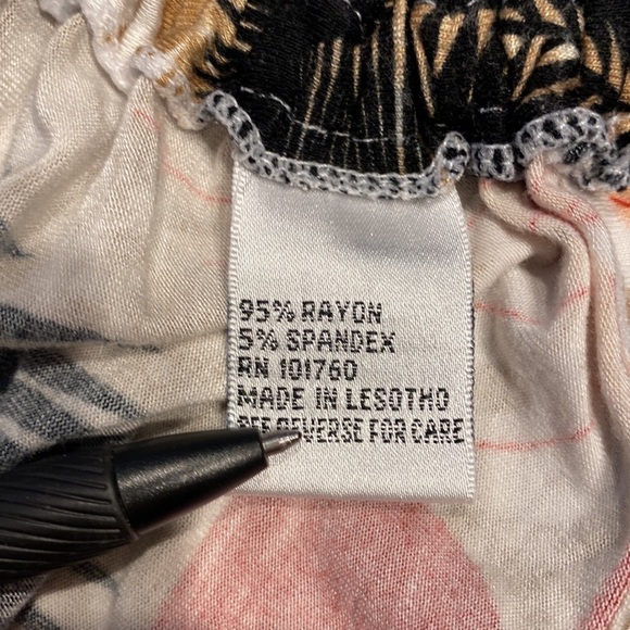 O womens High Fifth casual floral stretch 3/4 sleeve plus size top 1X - Picture 5 of 5